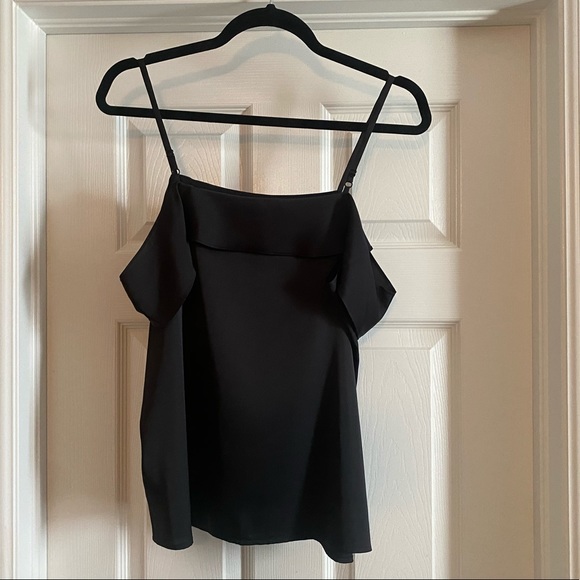 Express Cold Shoulder Top - Picture 2 of 3